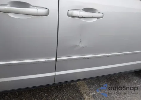 2009 Chrysler Town & Country Lx from USA, damaged, VIN 2A8HR44E89R602260